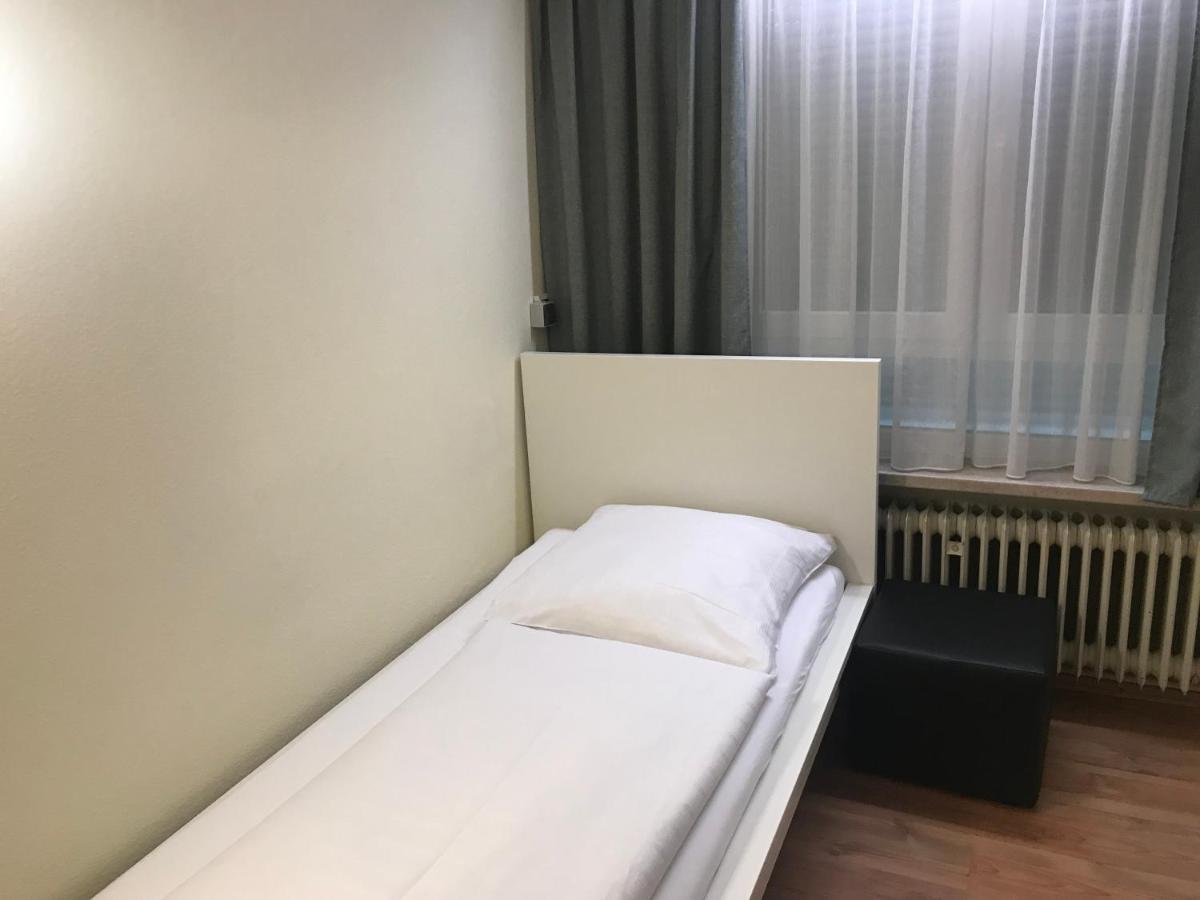 Hotel Garni Elisabeth Göppingen Exteriör bild