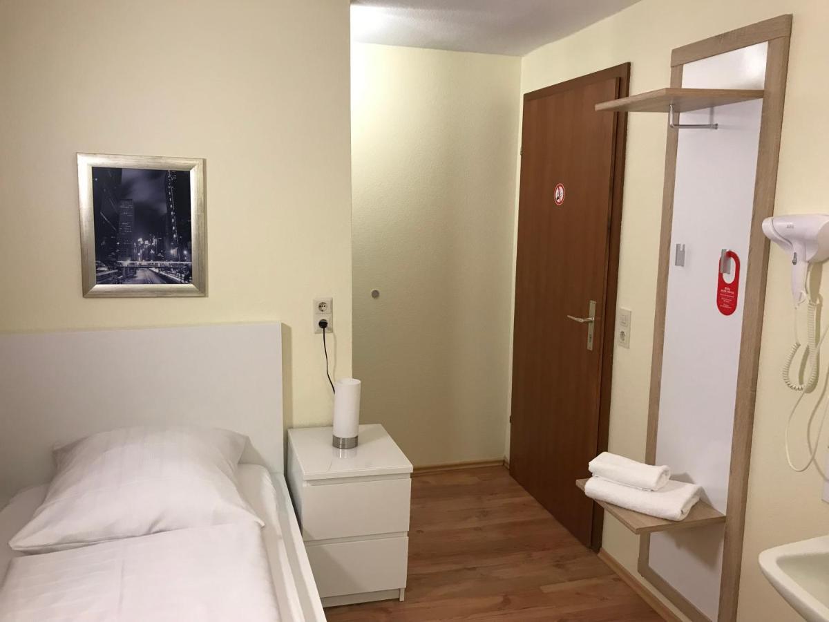Hotel Garni Elisabeth Göppingen Exteriör bild