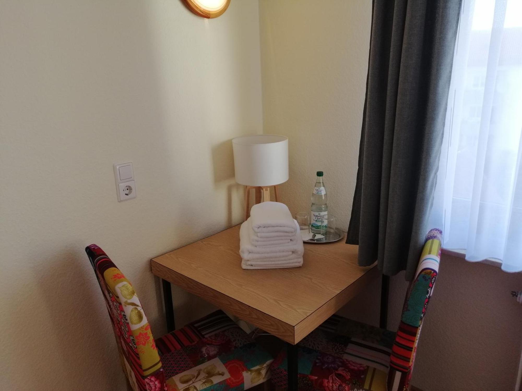 Hotel Garni Elisabeth Göppingen Rum bild