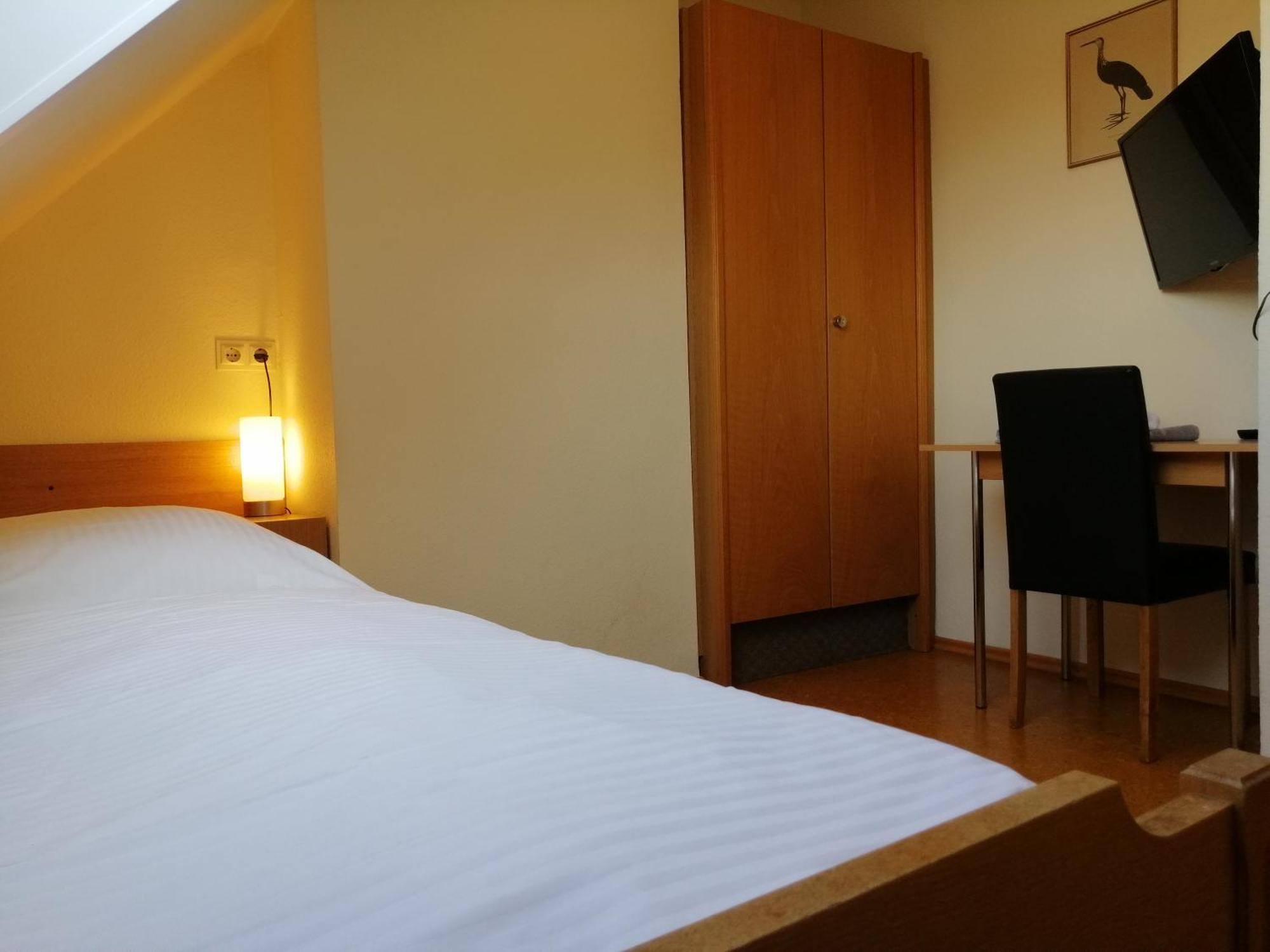 Hotel Garni Elisabeth Göppingen Rum bild