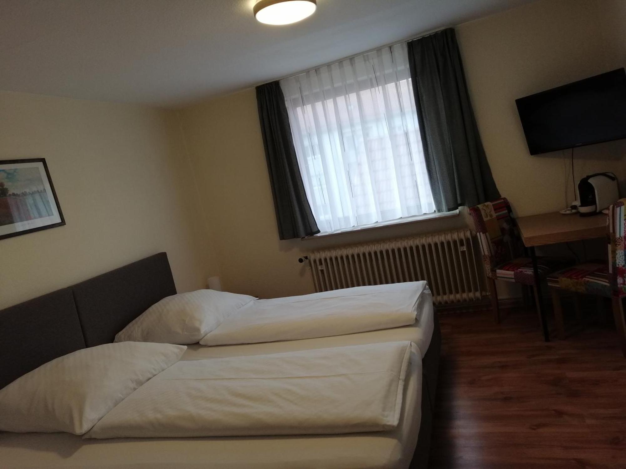 Hotel Garni Elisabeth Göppingen Rum bild