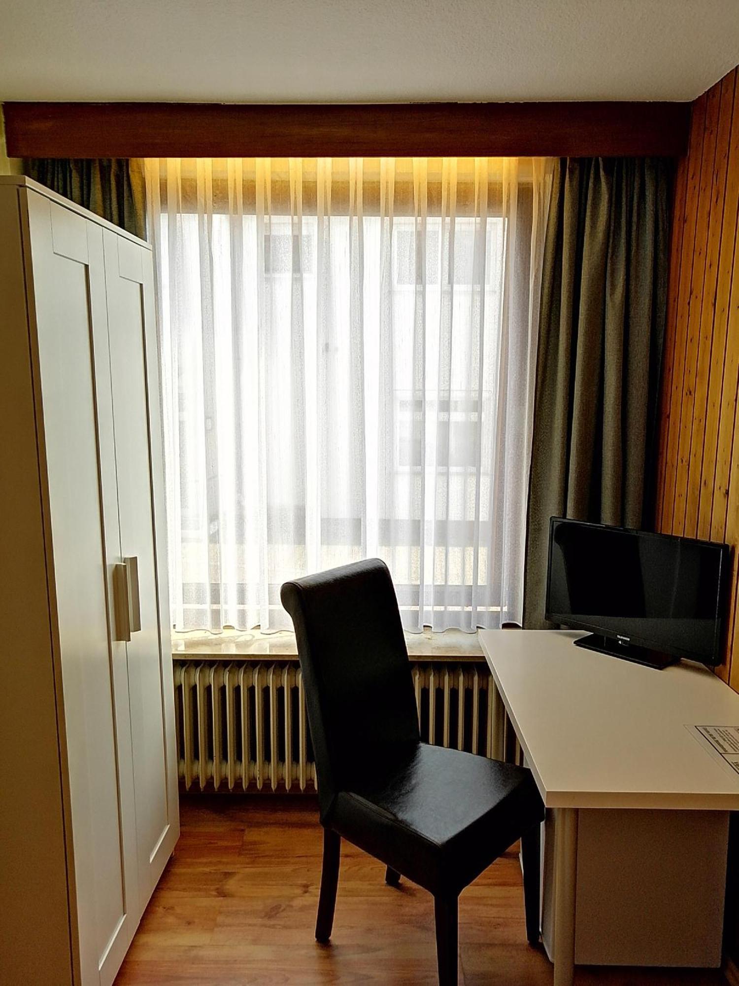 Hotel Garni Elisabeth Göppingen Rum bild